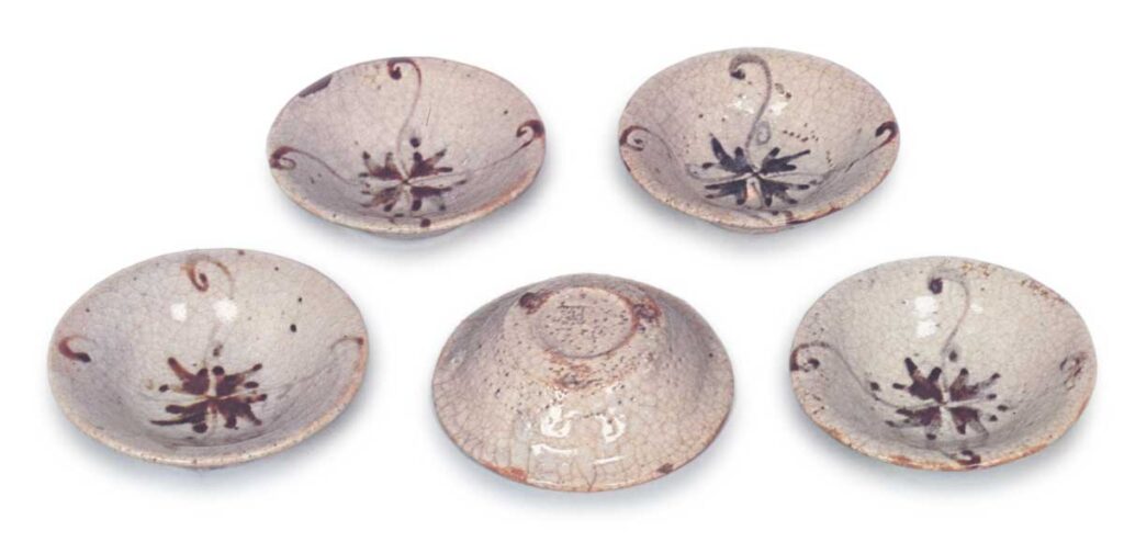 Shino muközuke dishes with floral cross design