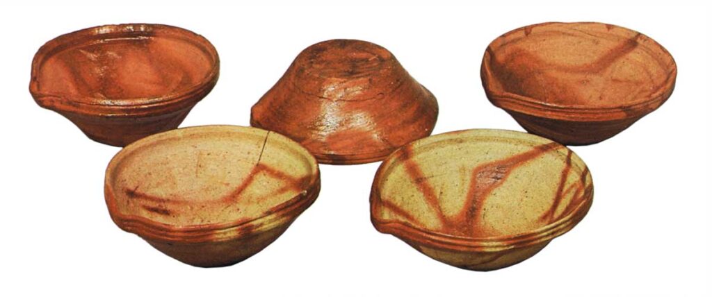 Bizen Five mukozuke (smail bowls for vinegarded food) of suri-bachi(imortar) shape with "fire marks"