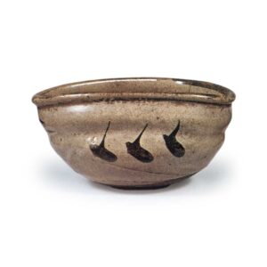 絵唐津点斑文沓茶碗