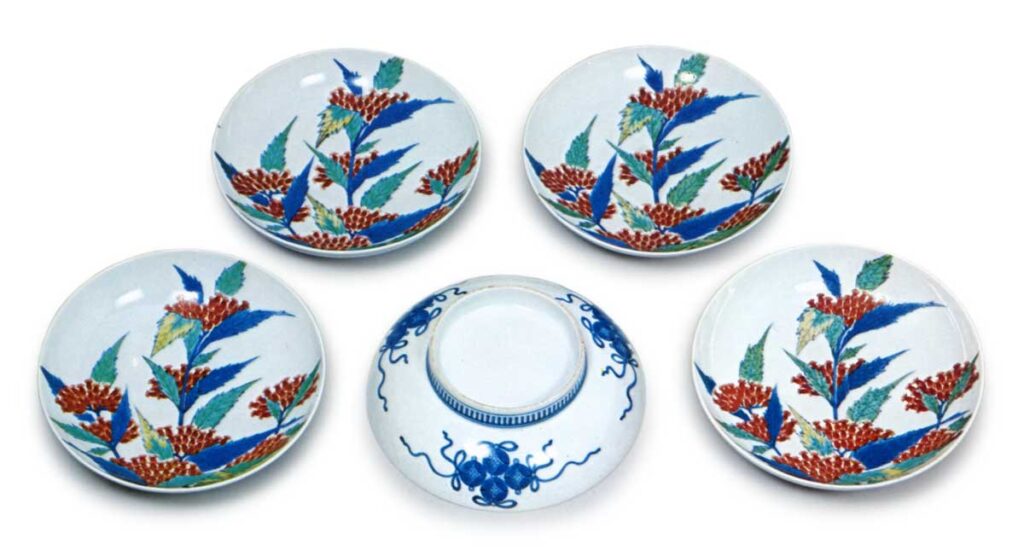 锅岛色绘藤袴纹盘