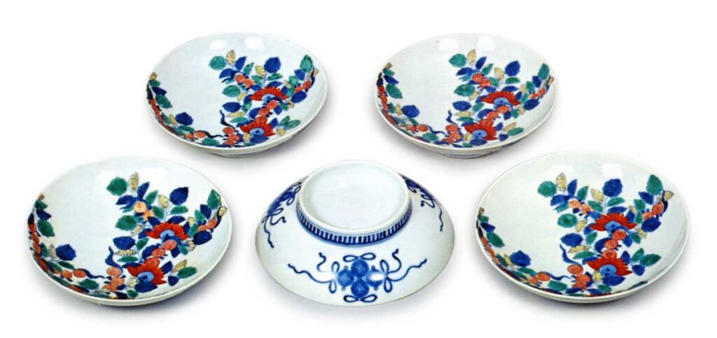 锅岛色绘蔷薇纹盘