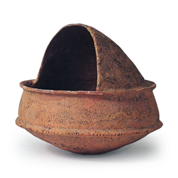 Haji ware: object in shape of hand warmer.