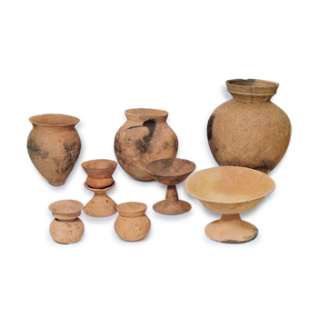 Haji ware: jars and stem bowls.