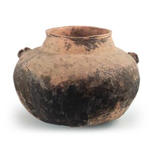 Haji ware: jar with two handles.