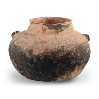 Haji ware: jar with two handles.