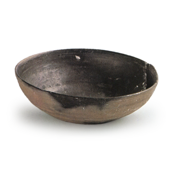 Black pottery: bowls.