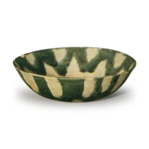 Nisaied bowl