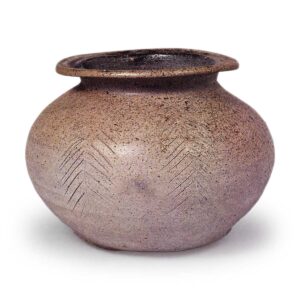 Kaiyu ware: Jar with carved design