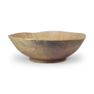 Kaiyu ware: Bowl with floral design in intaglio