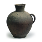 Kaiyu ware: Long-necked jar with ringed ears