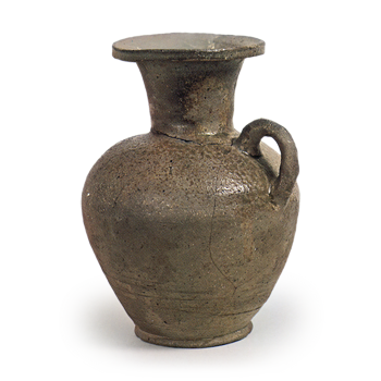 Kaiyu ware: long-necked vase with annular ears