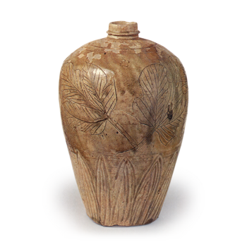 Seto ware: Vase with design of flowers in ash glaze