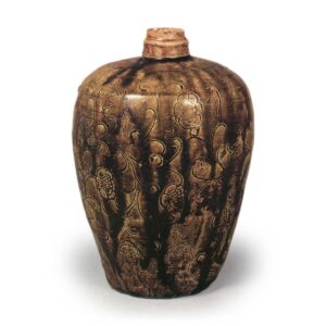 Seto ware: Vase with seal and flower design in iron glaze