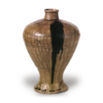 Seto ware: Bottle with ash glaze