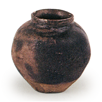 Seto ware: small iron glazed jar