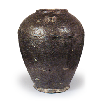 Mino ware: jar with three handles.