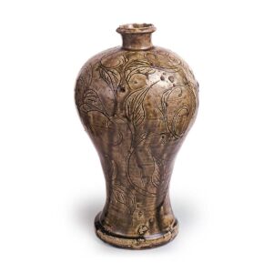 Seto ware: vase with incised ornament, iron glaze.