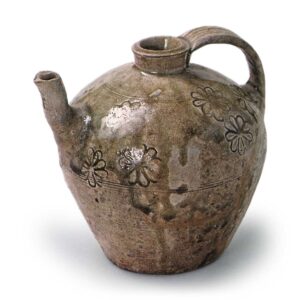 Seto ware: ewer with handle with stamped ornament, ash glaze.