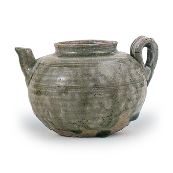 Seto ware: ewer with handle, ash glaze.
