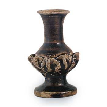 Seto ware: flower vase, iron glaze.