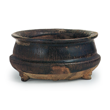 Seto ware: incense burner, iron glaze.