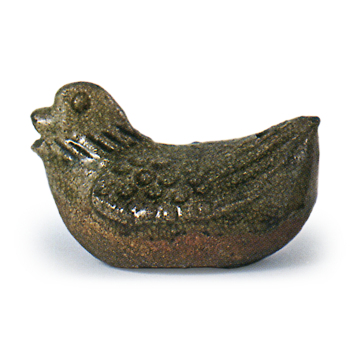 Seto ware: bird-shaped water droppers, ash glaze.