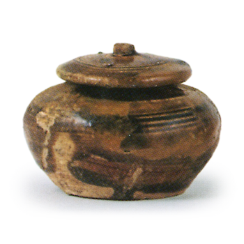 Seto ware: covered jars, iron glaze.