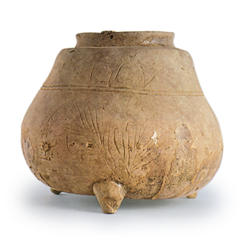 Seto ware: jar with three legs, ash glaze.