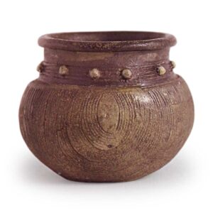 Seto ware: tea caddy with raised dots around neck,