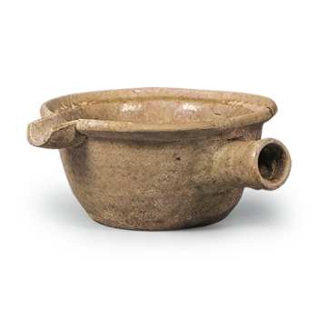 Seto ware: spouted bowl, ash glaze.