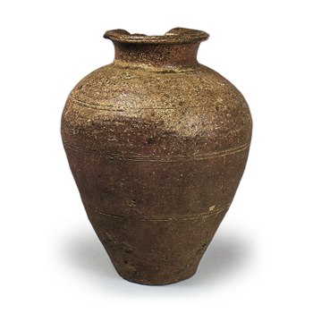 Tokoname ware: jar with three horizontal grooves.