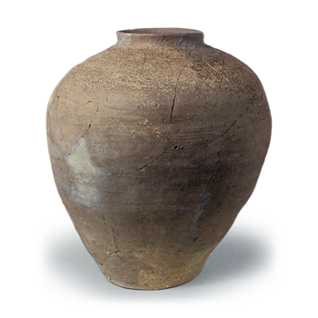 Tokoname ware: short-neck jar.