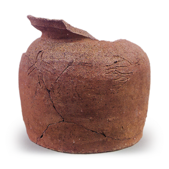 Tokoname ware: jar with incised ornament.