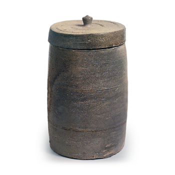 Atsumi ware: covered jar for containing sutra case.