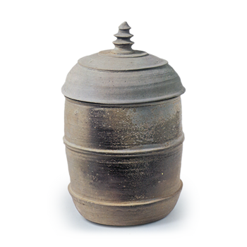 Atsumi ware: covered jar for containing sutra case.