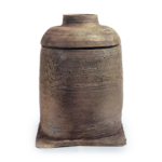 Sanage ware: covered jar for containing sutra case.