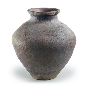 Kaga ware: jar.
