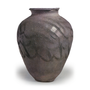 Suzu ware: jar with crossed comb-mark bands.