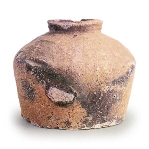 Shigaraki ware: small beaked jar.