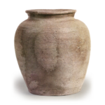 Bizen ware: jar with incised lines.