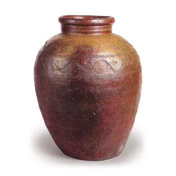 Bizen ware: jar with wavy comb-mark incisions.