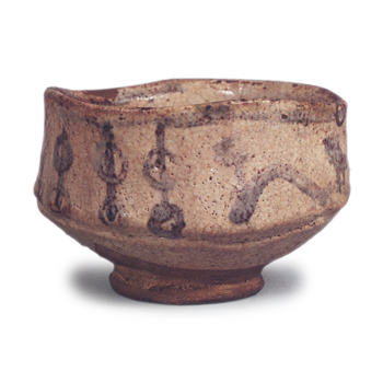 Shino tea bowl with design of landscape and jewel strings