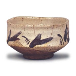 Shino tea bowl with geometric pattern known as higaki