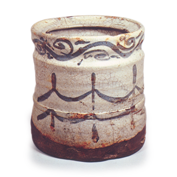 Shino water jar with notch-shaped mouth, with fishing-net design