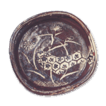 Gray Shino shallow bowl with toroise-shell and pink-flower design