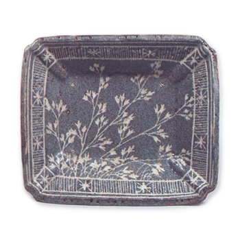 Gray Shino rectangular dish with grass design