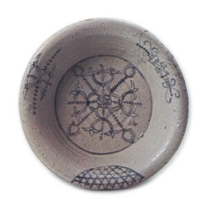 Shino bowl with floral cross design