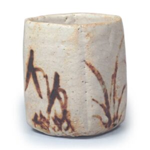 Shino mukōzuke bowl with flowering grass design