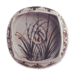 Shino mukōzuke dish with grass design