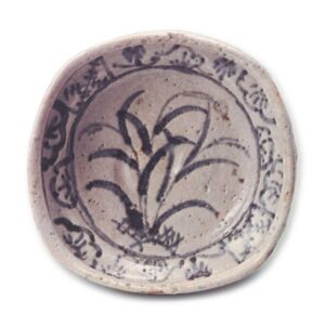 Shino mukozuke dish with miscanthus design